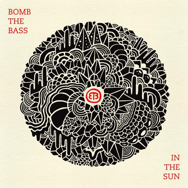 Bomb The Bass varo į saulę